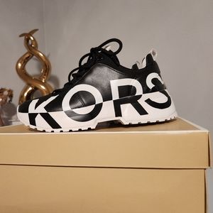 NWT Michael Kors Cosmo Trainer Women's shoes Size 6.5